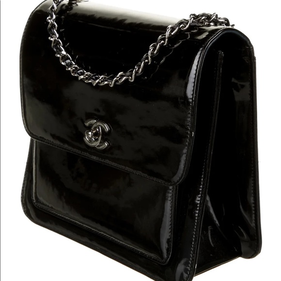 CHANEL Vintage Patent Leather Flap CC Bag AUTHENTIC in great condition! - Picture 2 of 16